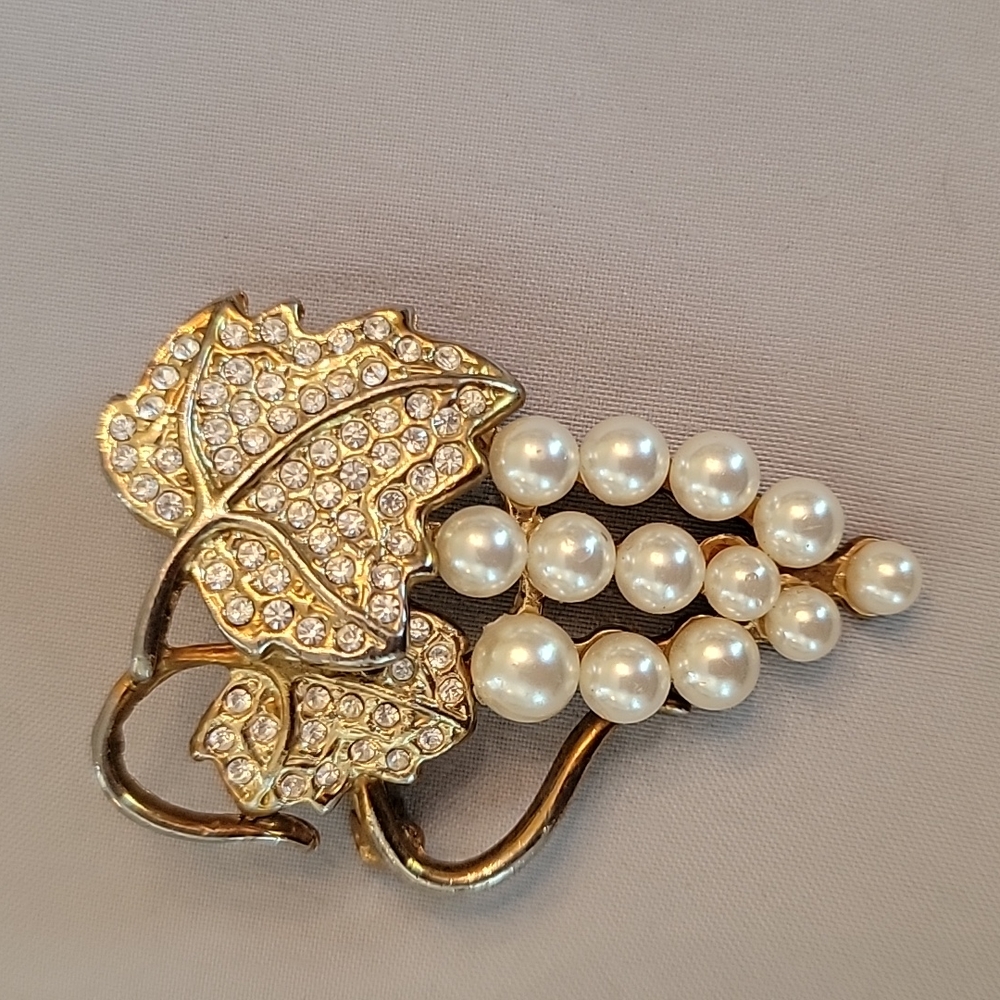 Vintage Rinestone brooch - Picture 2 of 4